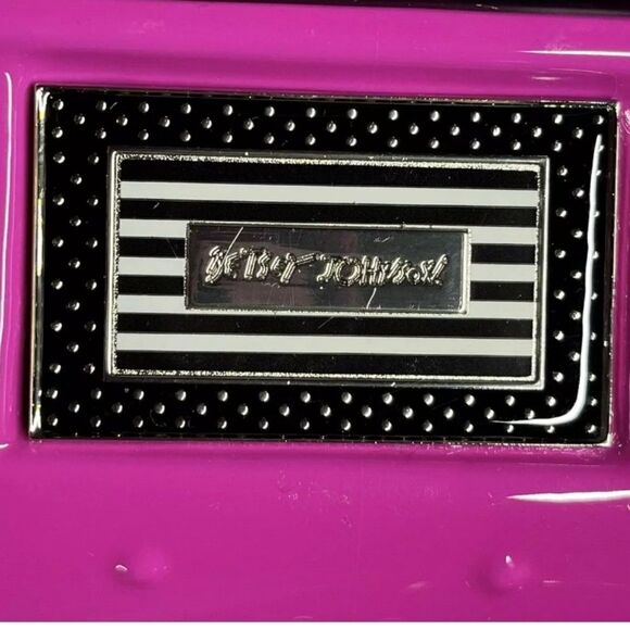 Betsey Johnson Sugar Skull Hard Side Spinner 26" Luggage- Fuschia - Picture 5 of 13